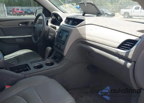 2016 Chevrolet Traverse Ls from USA, damaged, VIN 1GNKRFED6GJ172915